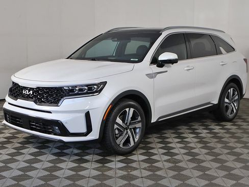 Used 2022 Kia Sorento SX Prestige w/ Panoramic Sunroof Package AWD/4WD image 11
