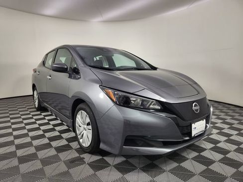 Used 2025 Nissan Leaf S FWD image 7