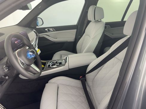 New 2026 BMW X5 xDrive40i w/ M Sport Package image 5