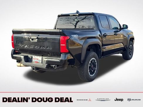 Used 2024 Toyota Tacoma TRD Off-Road image 6