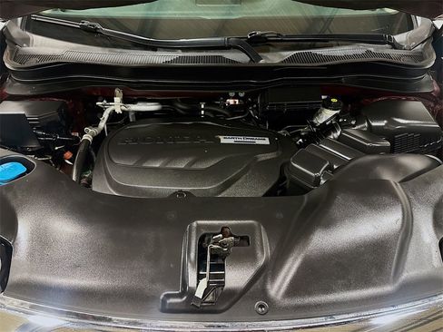 Used 2019 Honda Pilot Touring image 39