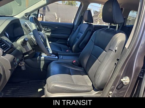 Used 2017 Honda Pilot Touring image 2