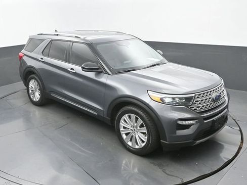 Used 2022 Ford Explorer Limited w/ Equipment Group 301A RWD image 30
