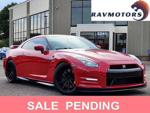 Used 2012 Nissan GT-R Premium AWD/4WD image 1