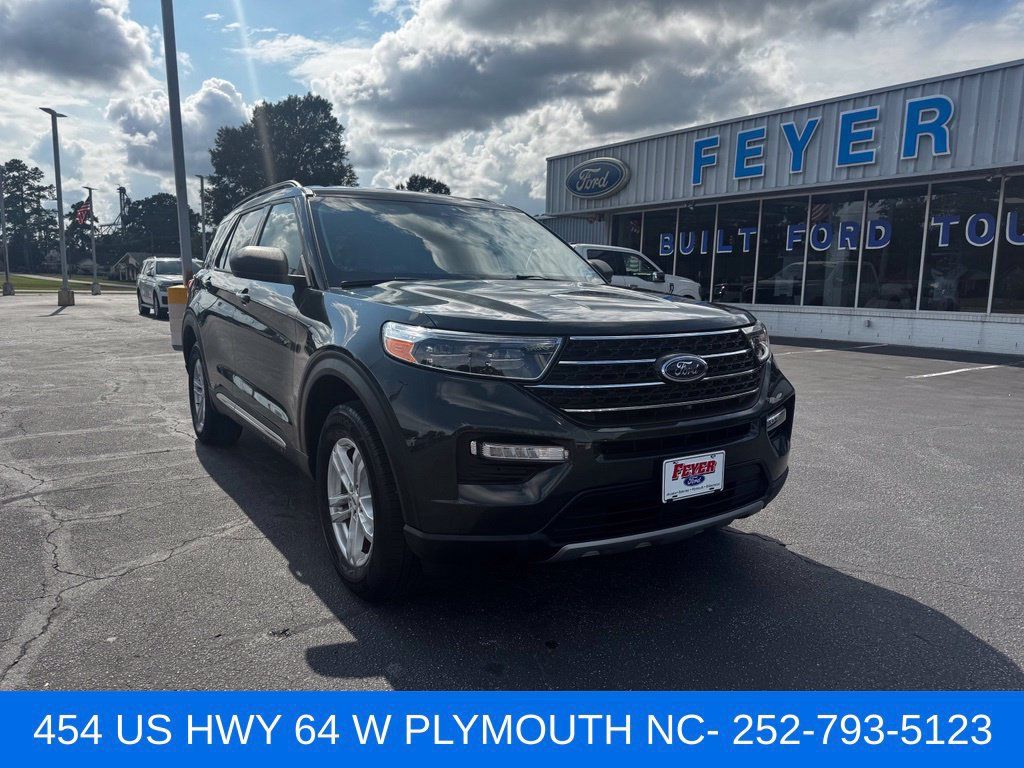 Used 2023 Ford Explorer XLT w/ Equipment Group 202A AWD/4WD image 8