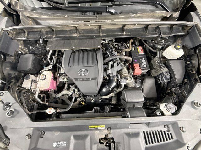 Used 2023 Toyota Highlander Platinum FWD image 31