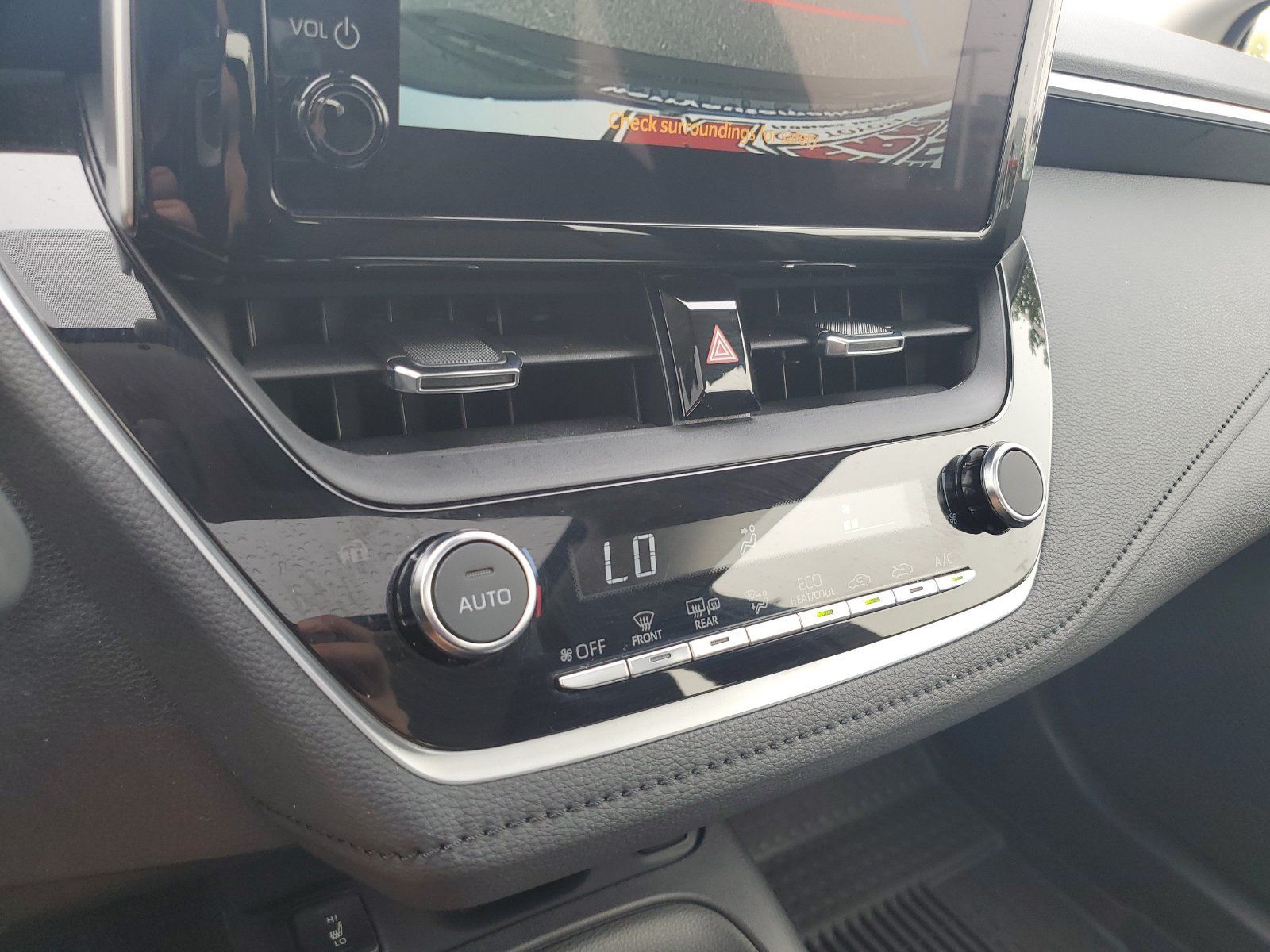 Certified 2024 Toyota Corolla XLE FWD image 27