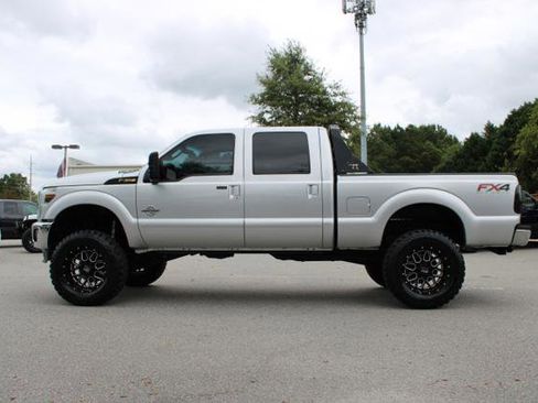 Used 2015 Ford F250 Lariat w/ Lariat Ultimate Package image 8