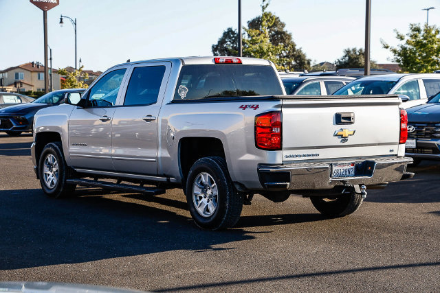 Used 2018 Chevrolet Silverado 1500 LT w/ All Star Edition AWD/4WD image 2