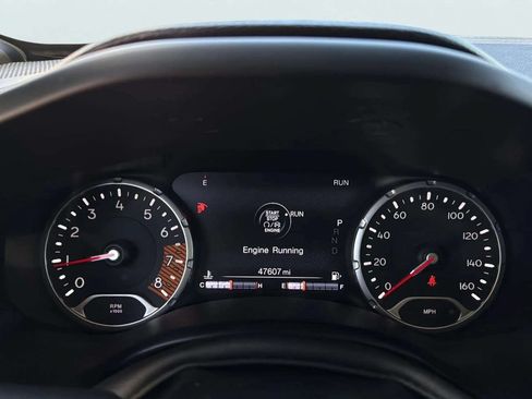 Used 2022 Jeep Renegade Altitude w/ Sun/Sound Group AWD/4WD image 9