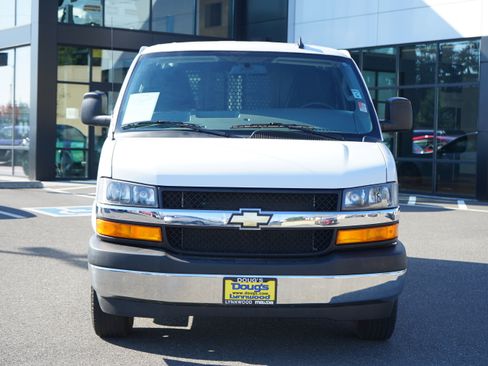 Used 2024 Chevrolet Express 2500 w/ Driver Convenience Package image 11