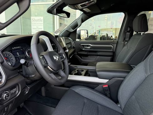 New 2026 RAM 1500 Big Horn AWD/4WD image 4