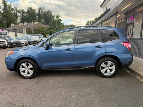 Used 2015 Subaru Forester 2.5i Limited AWD/4WD image 4