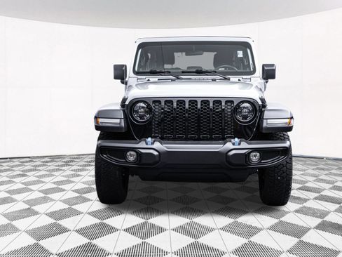 Used 2023 Jeep Wrangler Unlimited w/ Cold Weather Group AWD/4WD image 16