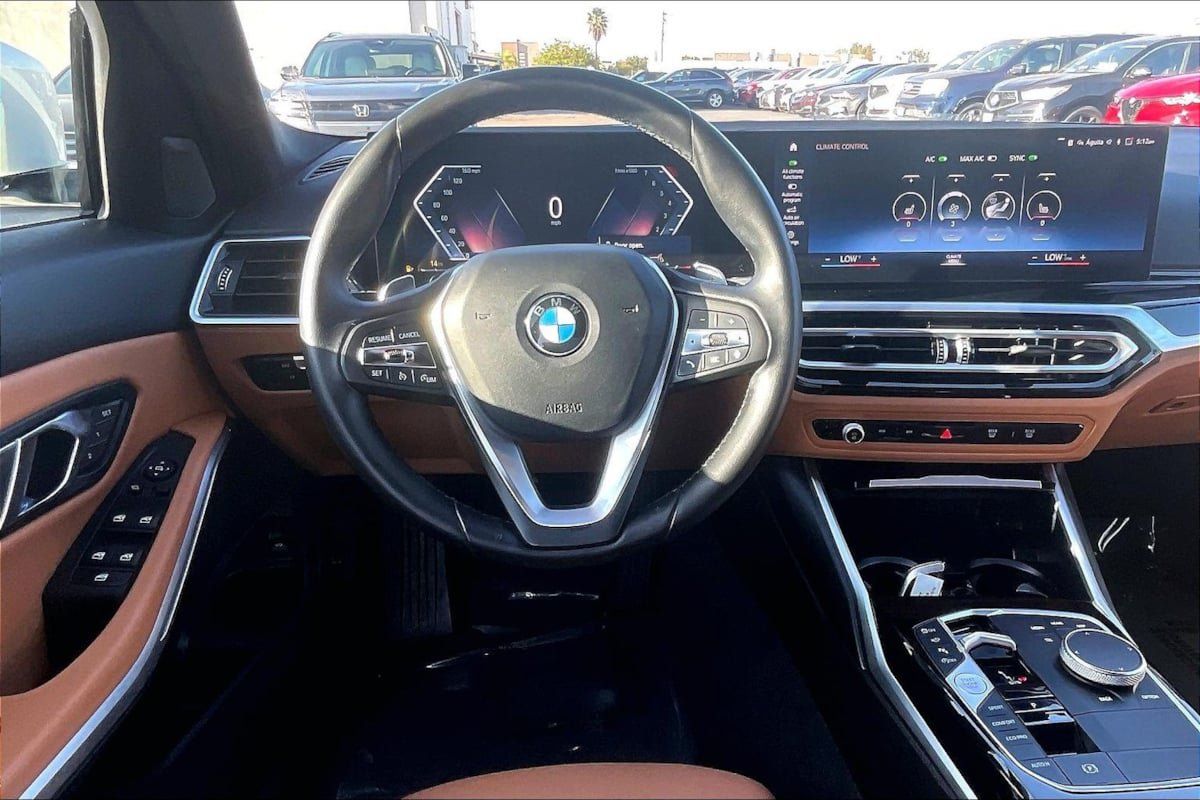 Used 2023 BMW 330i Sedan w/ Parking Assistance Package RWD image 5