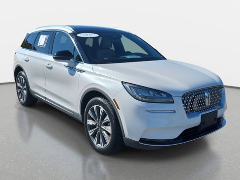 Used 2021 Lincoln Corsair Reserve w/ Elements Package image 3