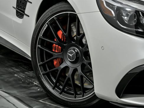 Used 2018 Mercedes-Benz SL 63 AMG image 4