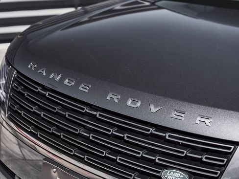 Used 2024 Land Rover Range Rover Long Wheelbase Autobiography AWD/4WD image 7