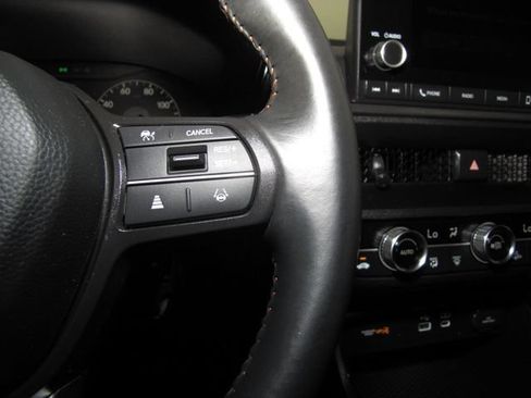 Used 2024 Honda CR-V Sport image 6