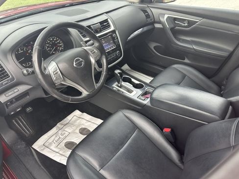 Used 2018 Nissan Altima 2.5 SR w/ SR Special Edition FWD image 7