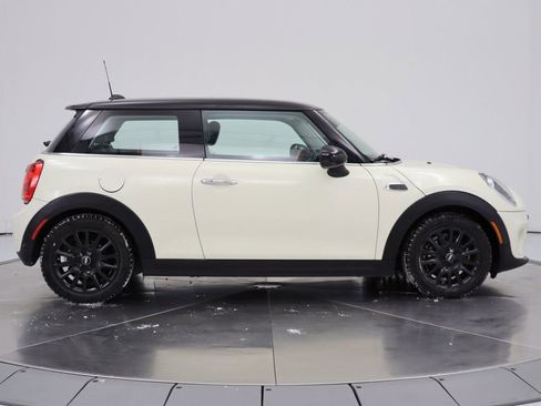 Used 2019 MINI Cooper 2-Door Hardtop image 6