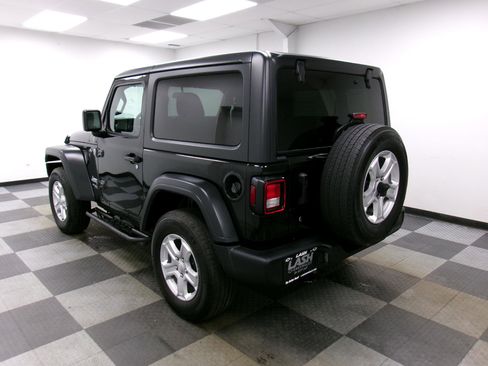 Used 2019 Jeep Wrangler Sport image 2