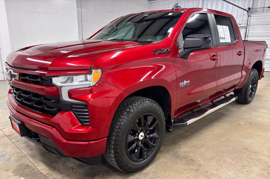 Used 2024 Chevrolet Silverado 1500 RST w/ Texas Edition Plus AWD/4WD image 3