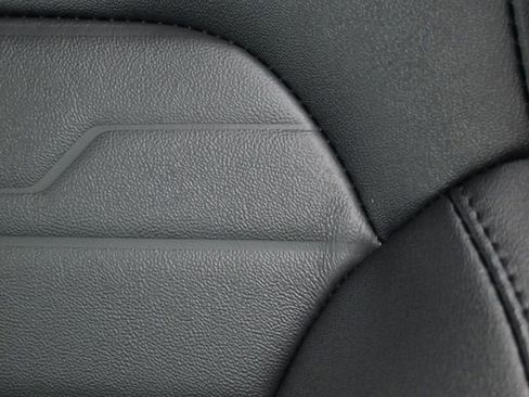 New 2025 Ford Ranger Lariat w/ Black Appearance Package image 15