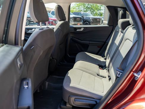 Used 2021 Ford Escape SE w/ SE Sport Appearance Package AWD/4WD image 13