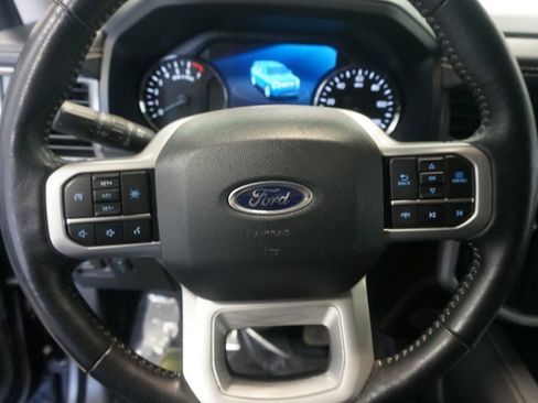 Used 2024 Ford Expedition Max XLT image 12