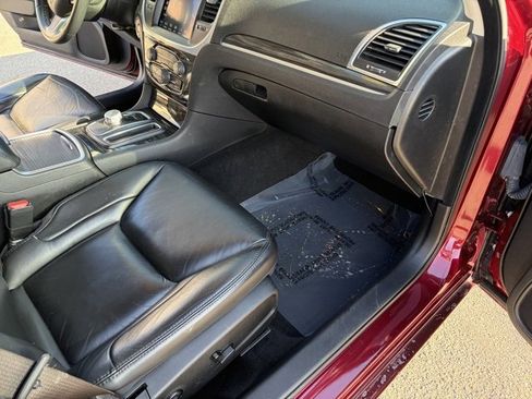 Used 2021 Chrysler 300 Touring L image 37