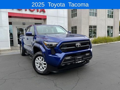 Used 2025 Toyota Tacoma SR5 RWD image 2