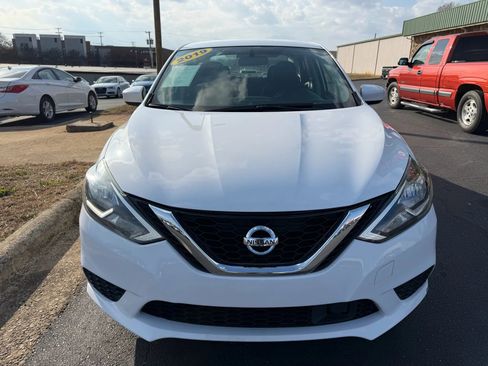 Used 2019 Nissan Sentra S image 2