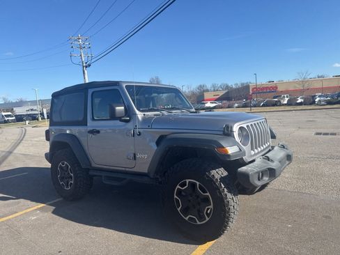 Used 2018 Jeep Wrangler Sport image 21