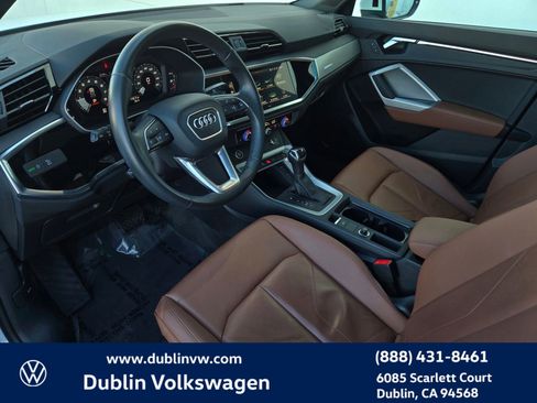 Used 2023 Audi Q3 2.0T Premium w/ Convenience Package image 9