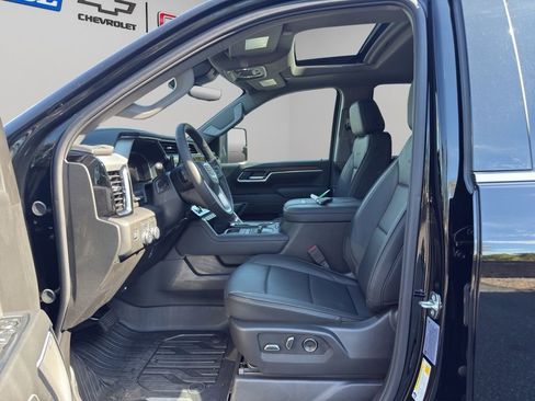 New 2026 GMC Sierra 3500 Denali w/ Technology Package image 9