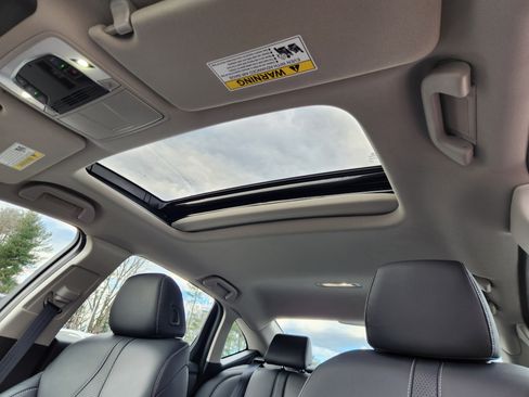 Certified 2025 Acura TLX w/ Technology Package image 16