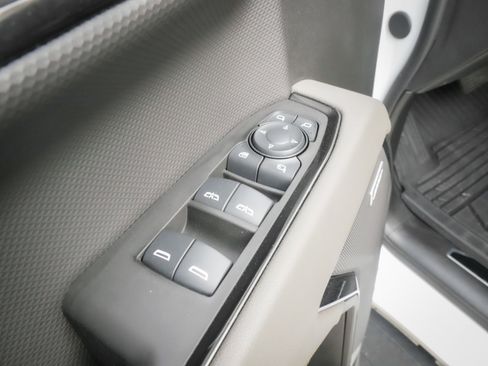 Used 2024 Chevrolet Silverado 1500 ZR2 image 15