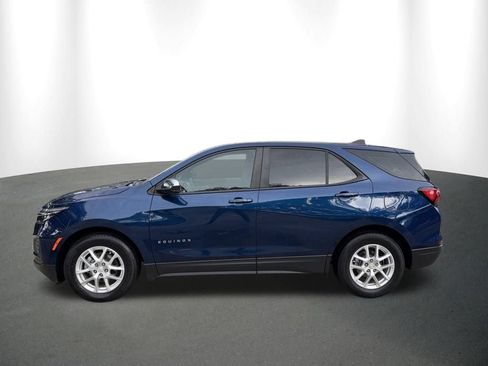 Used 2022 Chevrolet Equinox LS w/ LPO, Chrome Package FWD image 12