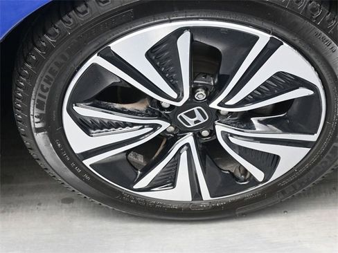 Used 2018 Honda Civic EX-T image 27