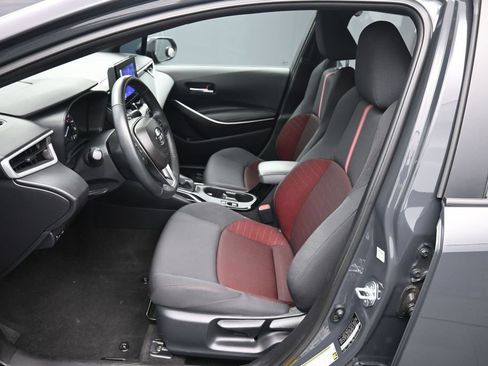Certified 2025 Toyota Corolla SE FWD image 18