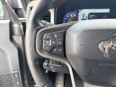 Used 2024 Ford Bronco Outer Banks AWD/4WD image 16