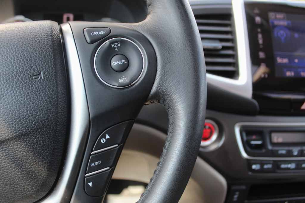 Used 2017 Honda Pilot EX-L image 17