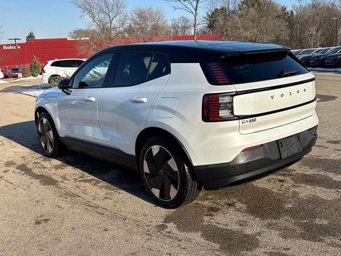 Certified 2025 Volvo EX30 Plus w/ Protection Package Premier image 3