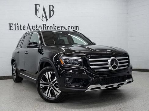 Used 2024 Mercedes-Benz GLB 250 4MATIC w/ Driver Assistance Package image 52