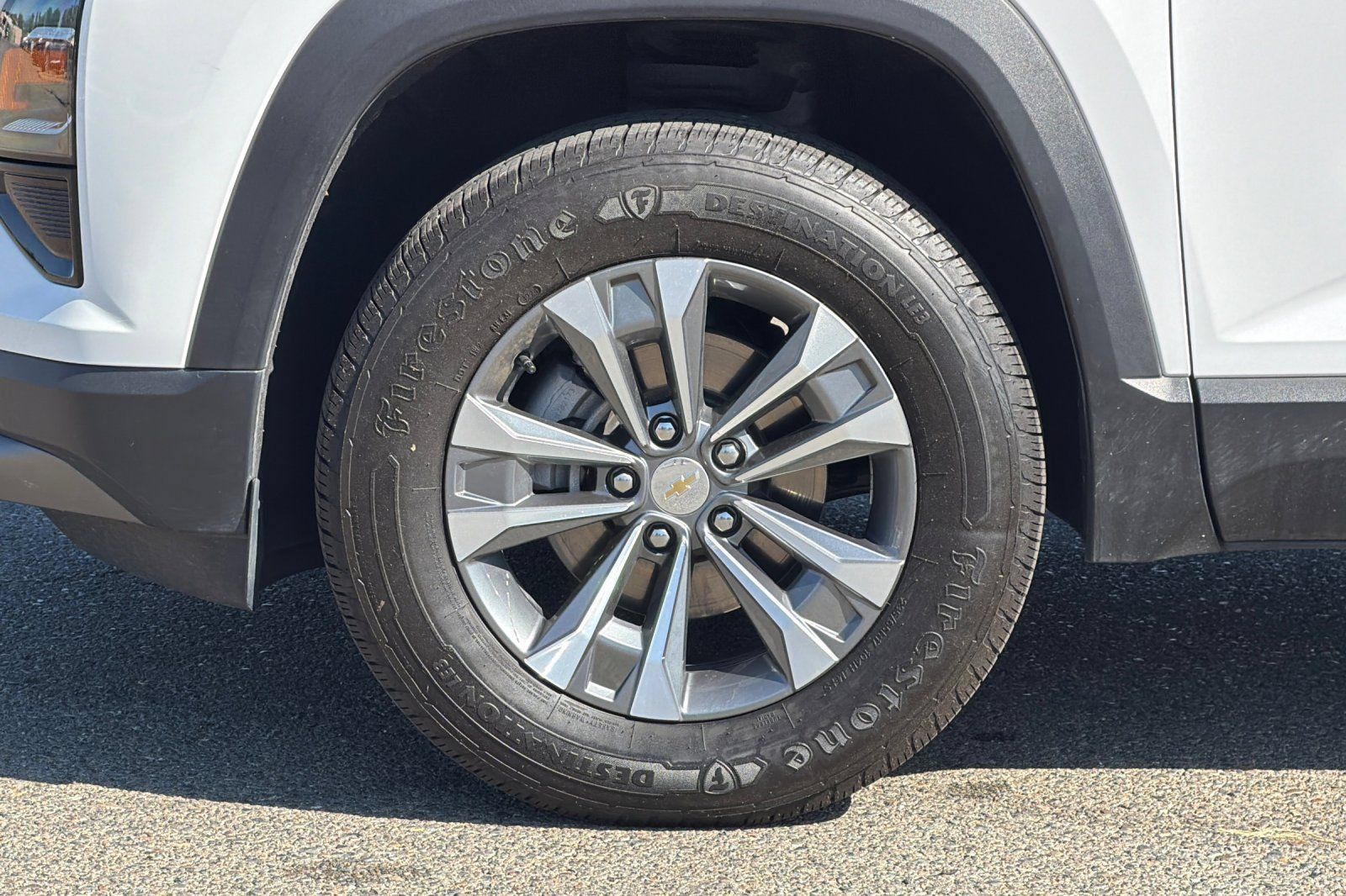 Used 2025 Chevrolet Equinox LT FWD image 33