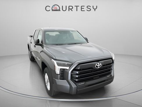 New 2025 Toyota Tundra SR5 image 33