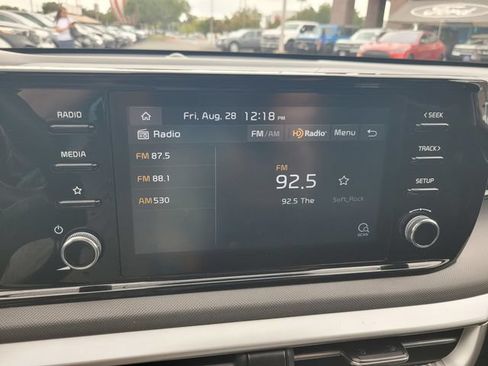 Used 2021 Kia K5 LXS FWD image 22