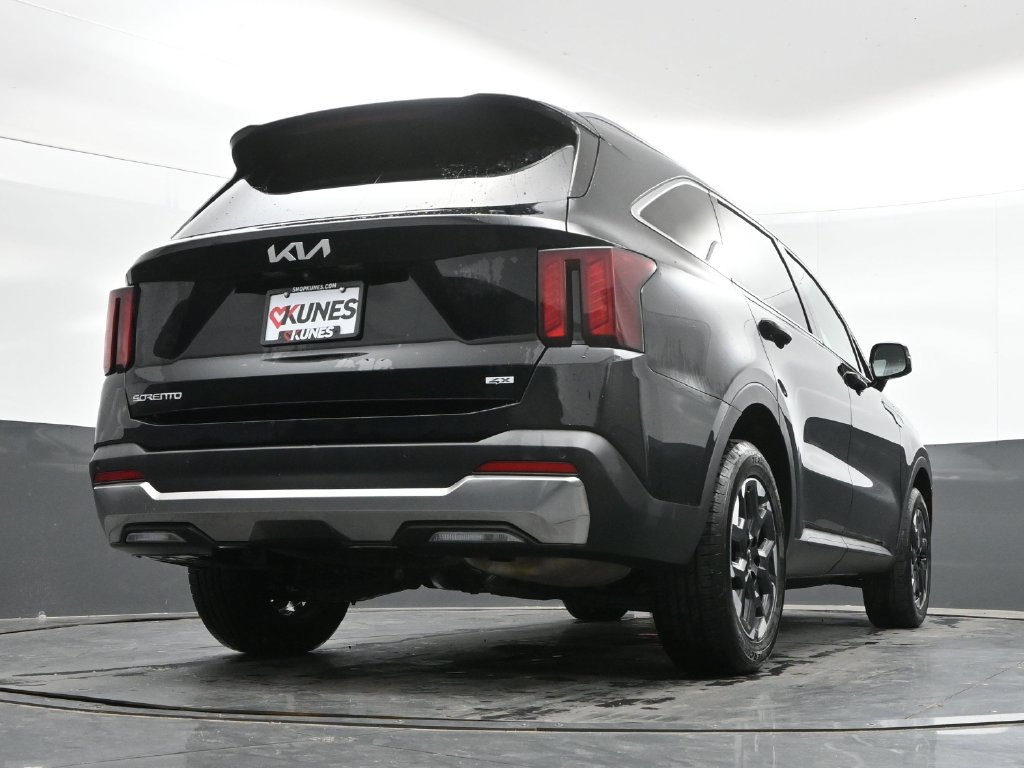 Used 2024 Kia Sorento S AWD/4WD image 37