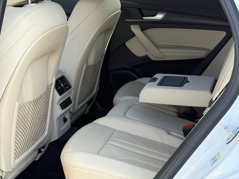 Used 2024 Audi Q5 2.0T Premium Plus w/ Premium Plus Package image 8